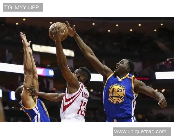 西部决赛第二场勇士对阵火箭精彩回顾与赛后分析